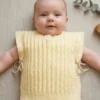 Conjunto de chaleco de bebé tejido a mano en Caballito color crema