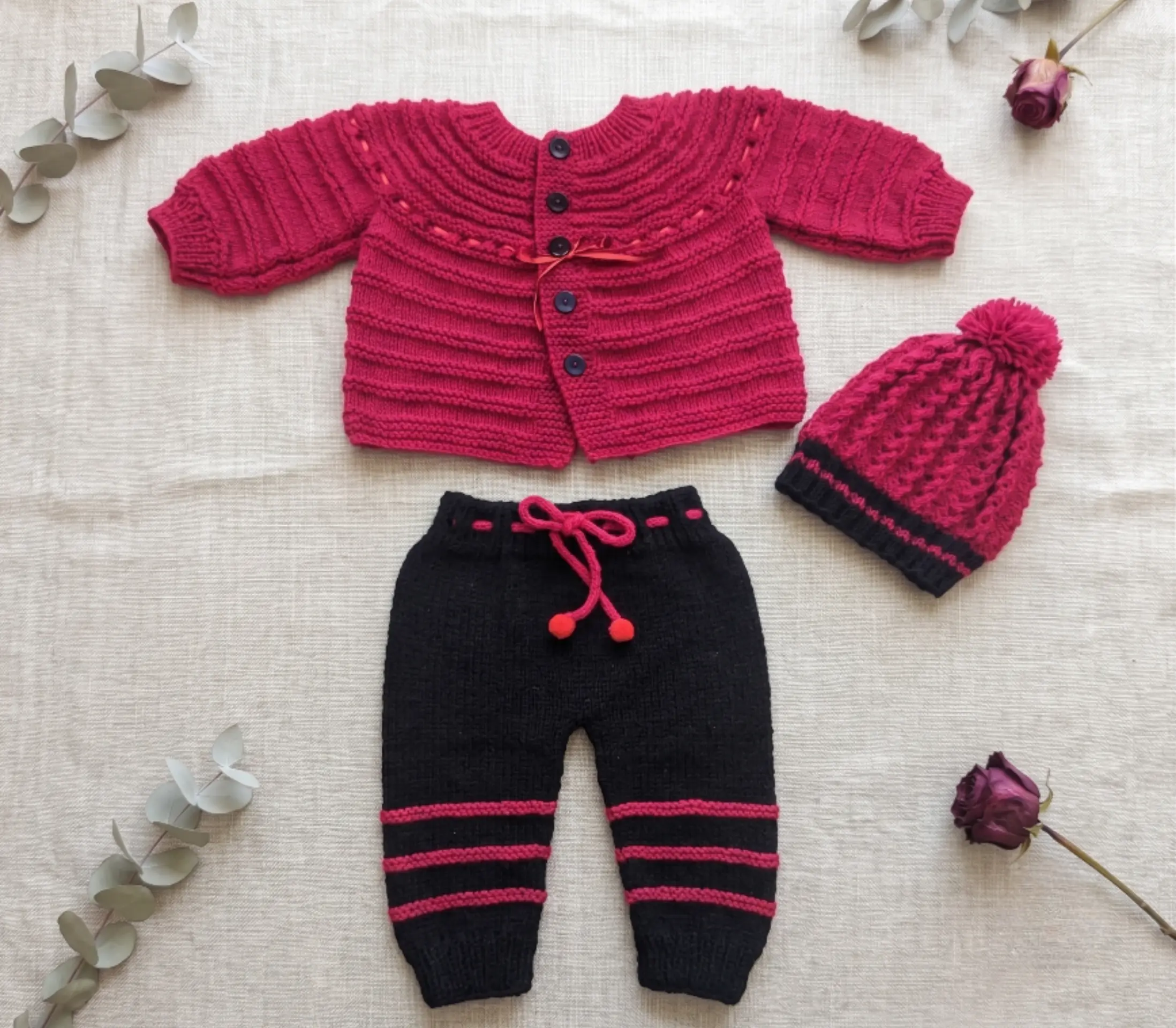 Conjunto de Bebé Tejido a Mano - Set Fucsia y Negro de 3 Piezas (3 a 6 Meses)